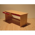 Pailgas stalas su stalčiukais darželiams